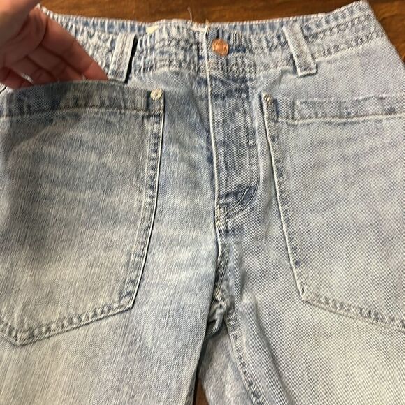 We the Free, Size 25, Rebel Rouser Cut Off Shorts! - Picture 2 of 9